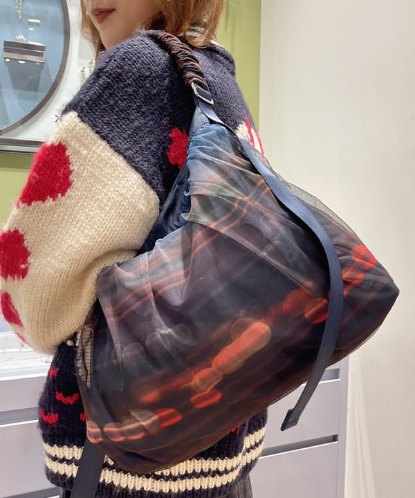 大木さんの「BEAMS WOMEN｜チェック キルト ミディスカート」を使ったコーディネート