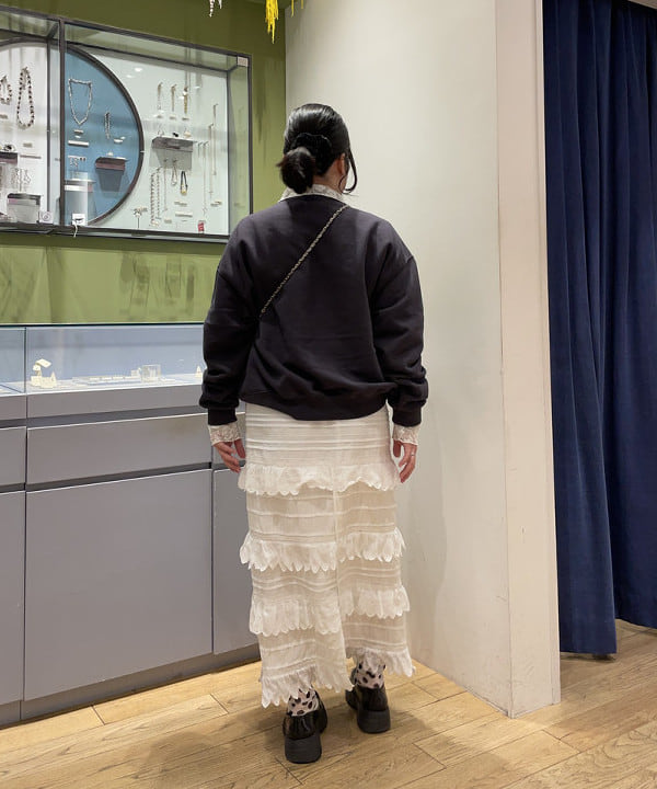 chikaさんの「BEAMS WOMEN｜blicenscell / ビジュー バッグ」を使ったコーディネート