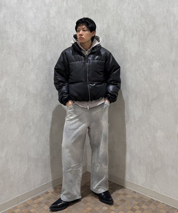 配島 孝明さんの「BEAMS WOMEN｜レザーライク ダウン ブルゾン」を使ったコーディネート