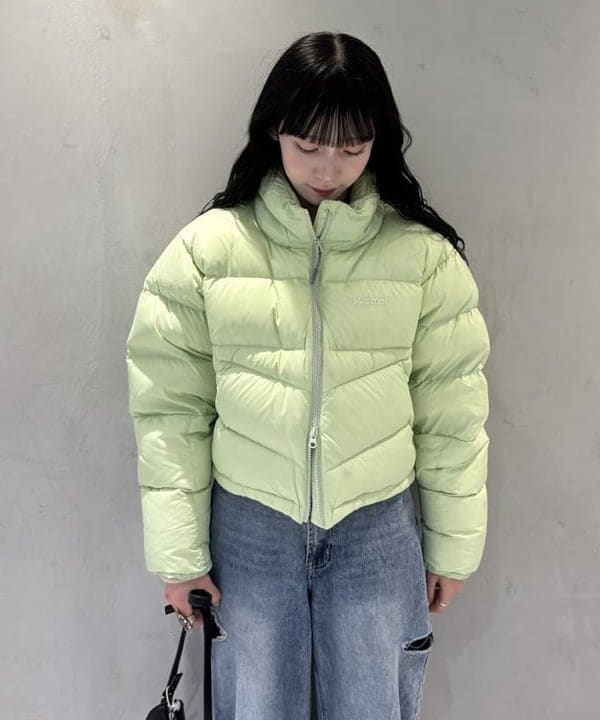 松田 陽茉莉さんの「BEAMS WOMEN｜【別注】Marmot / ショート ダウンジャケット」を使ったコーディネート