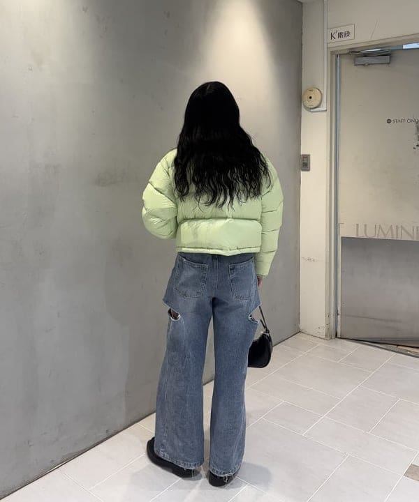 松田 陽茉莉さんの「BEAMS WOMEN｜【別注】Marmot / ショート ダウンジャケット」を使ったコーディネート