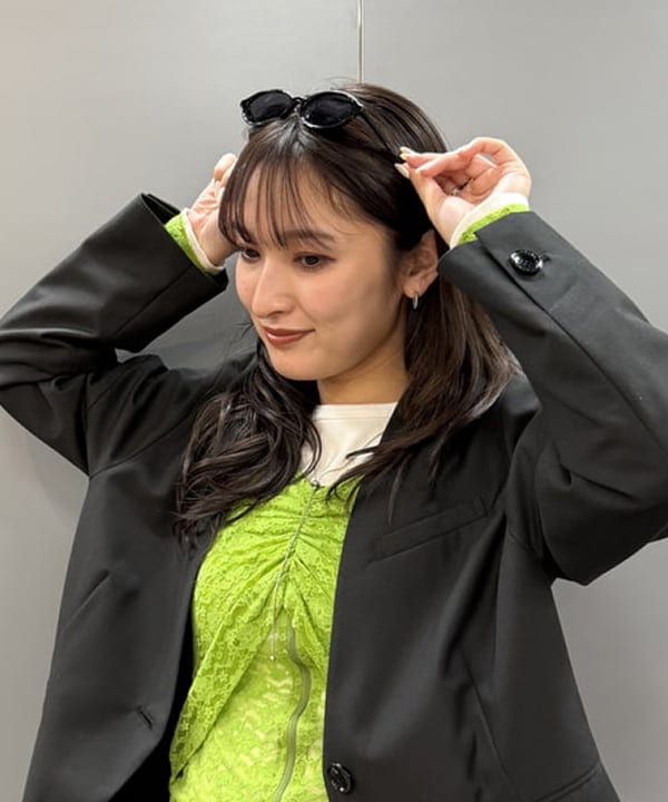 松本 佳菜子さんの「BEAMS WOMEN｜ウォレット キーチェーン」を使ったコーディネート