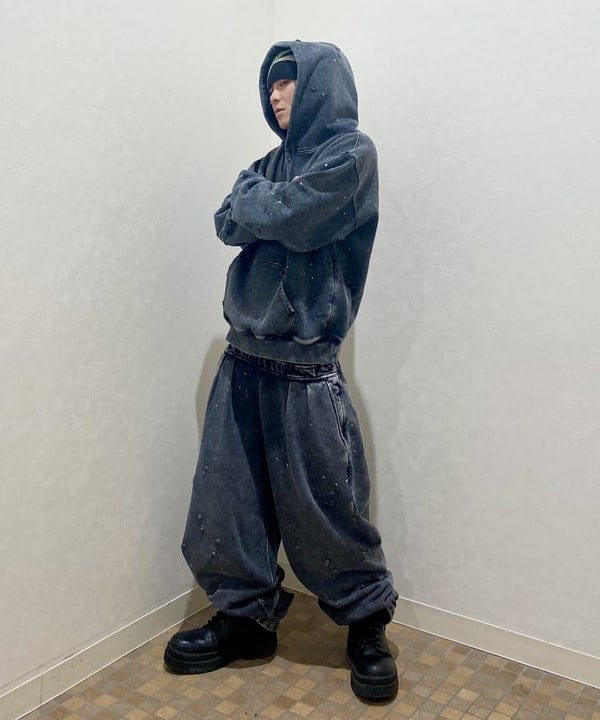 はるひむさんの「BEAMS WOMEN｜ワイドショートフィット ダメージ フーディ」を使ったコーディネート