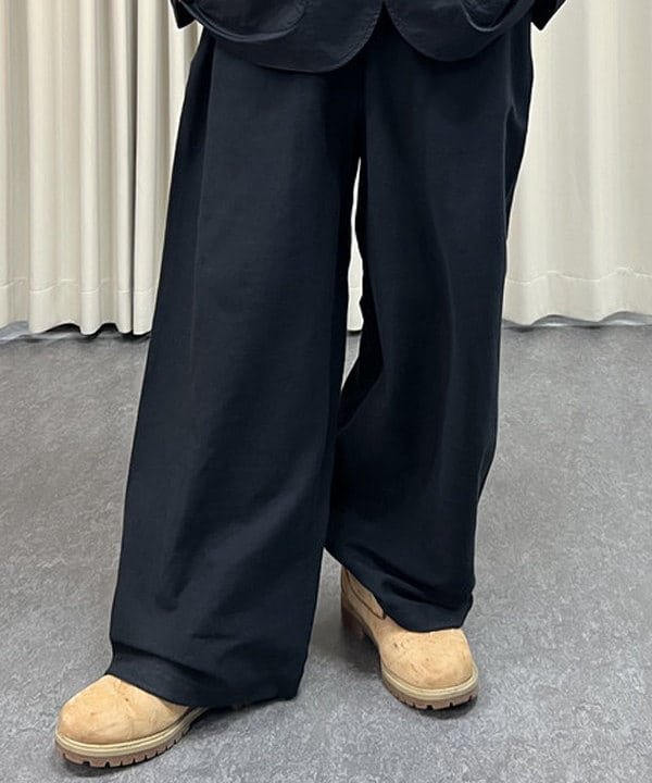 照田 拓史さんの「BEAMS WOMEN｜B.TECH_ZIP_HOODY」を使ったコーディネート