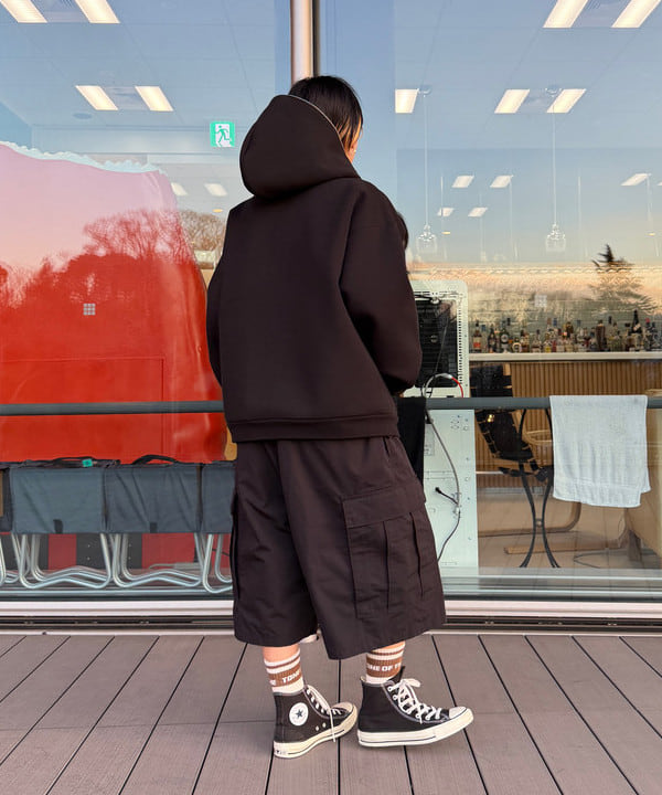 Heg.さんの「BEAMS WOMEN｜フルフェイス ジップアップ フーディ 【ワイドショートフィット】」を使ったコーディネート