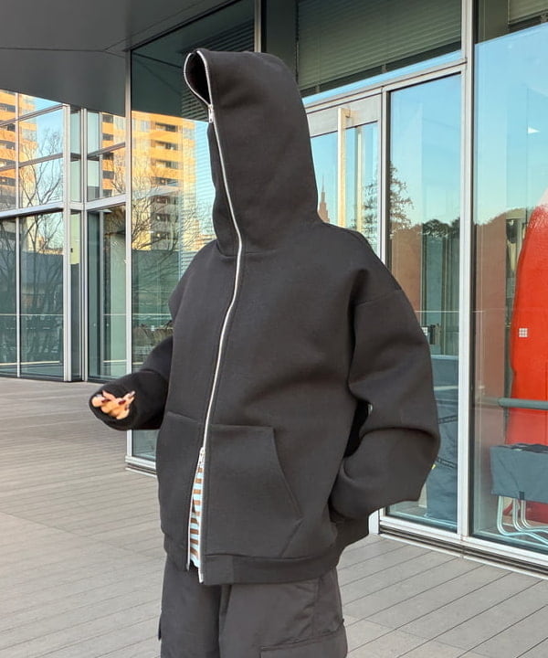 Heg.さんの「BEAMS WOMEN｜フルフェイス ジップアップ フーディ 【ワイドショートフィット】」を使ったコーディネート