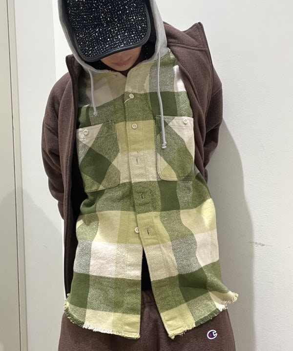 菊田 悠さんの「BEAMS WOMEN｜【別注】Champion / Fleece Stand Zip Jacket」を使ったコーディネート