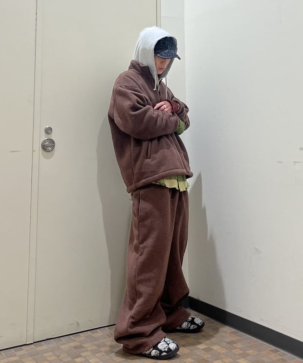 菊田 悠さんの「BEAMS WOMEN｜【別注】Champion / Fleece Stand Zip Jacket」を使ったコーディネート