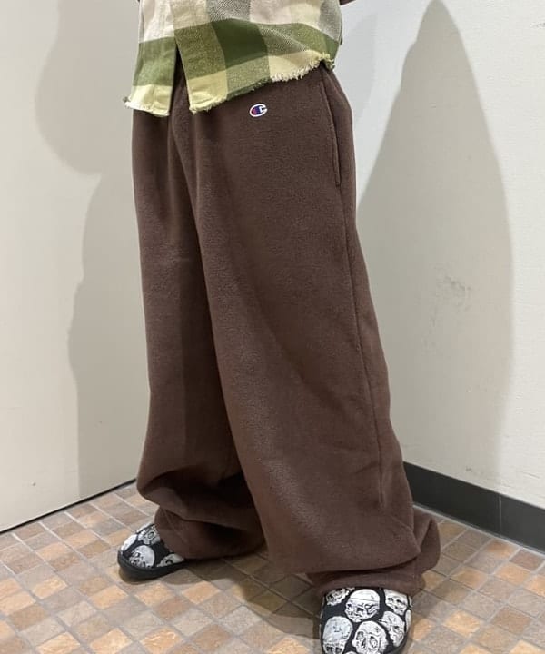 菊田 悠さんの「BEAMS WOMEN｜【別注】Champion / Fleece Stand Zip Jacket」を使ったコーディネート