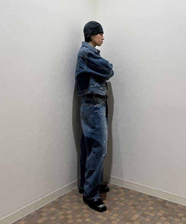 配島 孝明さんの「BEAMS WOMEN｜ワイドショート ダメージ デニム ジャケット」を使ったコーディネート
