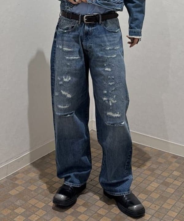 配島 孝明さんの「BEAMS WOMEN｜ワイドショート ダメージ デニム ジャケット」を使ったコーディネート