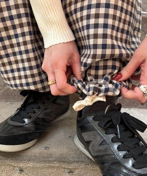 ちりこさんの「BEAMS WOMEN｜14ゲージ リブ タートル ネック ニット」を使ったコーディネート