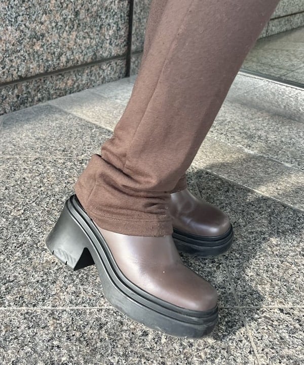 あさひさんの「BEAMS WOMEN｜フェイクレザー ジップ ブルゾン」を使ったコーディネート