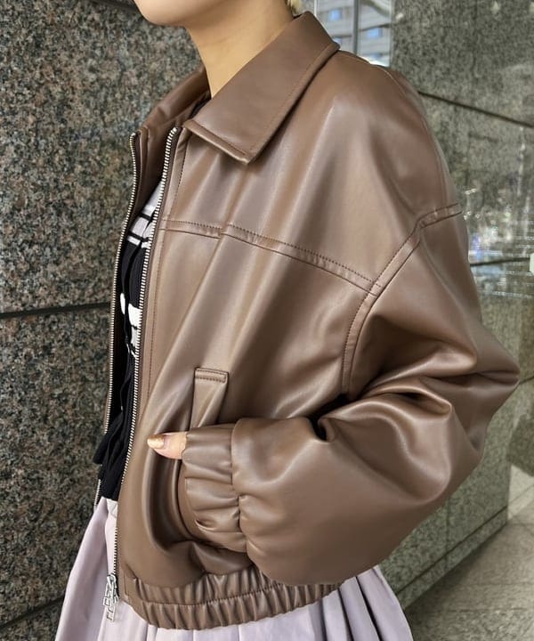 あさひさんの「BEAMS WOMEN｜フェイクレザー ジップ ブルゾン」を使ったコーディネート