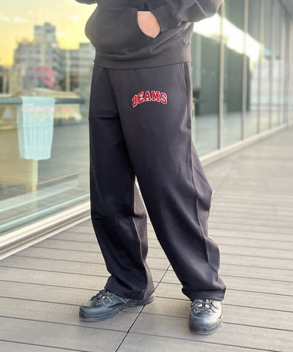 BAKU(東江 漠)さんの「BEAMS WOMEN｜BEAMS ロゴ スウェット パンツ」を使ったコーディネート