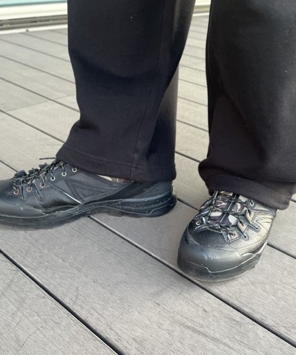 BAKU(東江 漠)さんの「BEAMS WOMEN｜BEAMS ロゴ スウェット パンツ」を使ったコーディネート