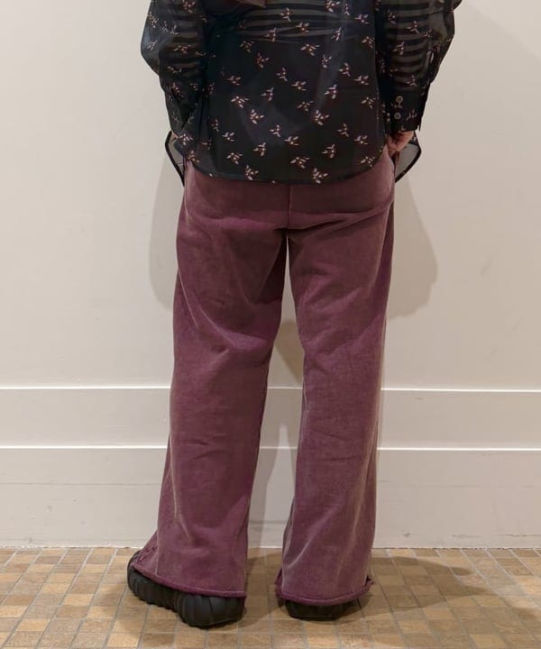 松本 佳菜子さんの「BEAMS WOMEN｜ワイド 2WAY バッグ」を使ったコーディネート