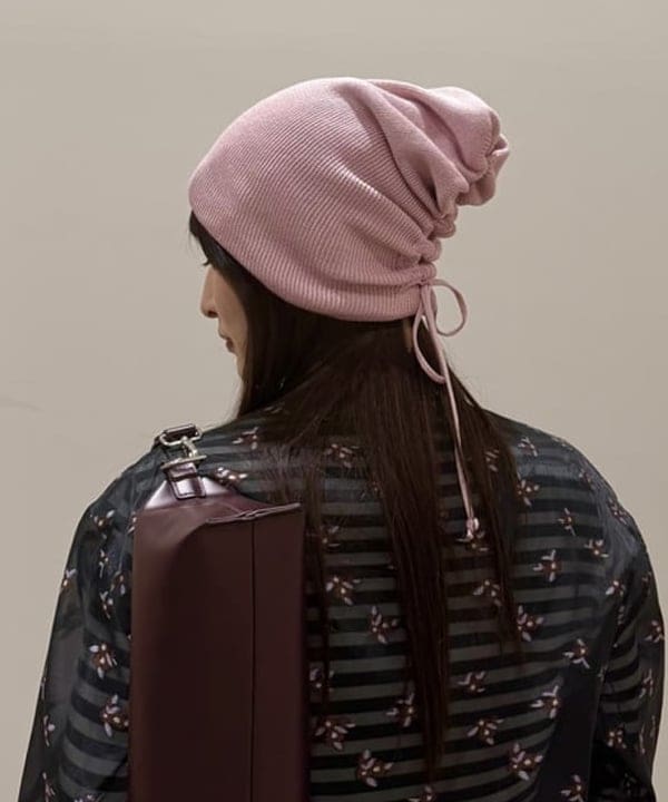 松本 佳菜子さんの「BEAMS WOMEN｜ワイド 2WAY バッグ」を使ったコーディネート