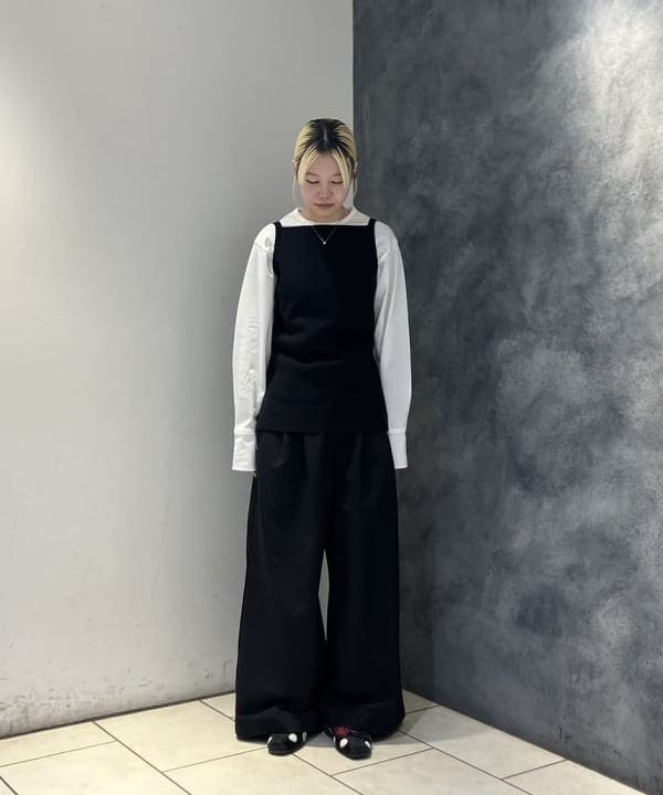 菜月さんの「BEAMS WOMEN｜コットンキュプラ ラウンドヘム ロングスリーブ Tシャツ」を使ったコーディネート