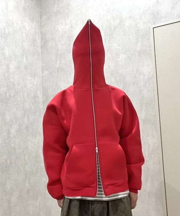 菊田 悠さんの「BEAMS WOMEN｜フルフェイス ジップアップ フーディ 【ワイドショートフィット】」を使ったコーディネート