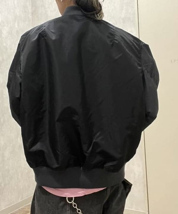 菊田 悠さんの「BEAMS WOMEN｜【ワイドフィット】クレイジー MA-1」を使ったコーディネート