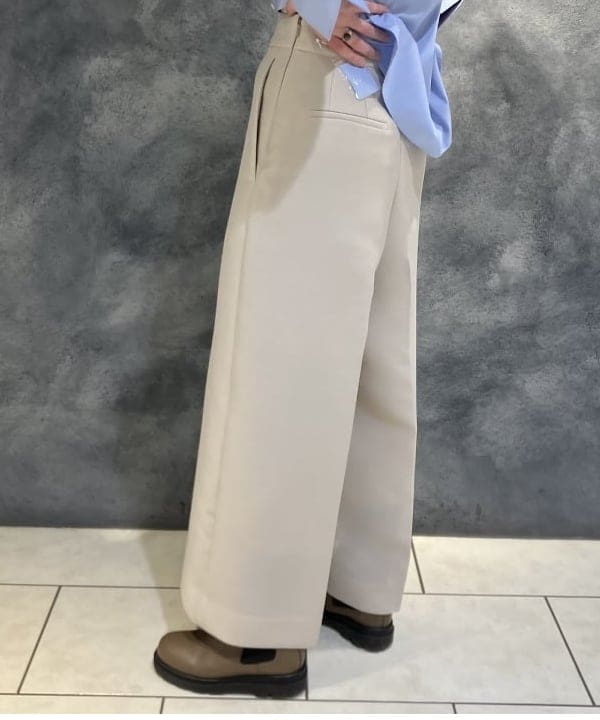 OSUMIさんの「BEAMS WOMEN｜コットン リボンタイ シャツ」を使ったコーディネート