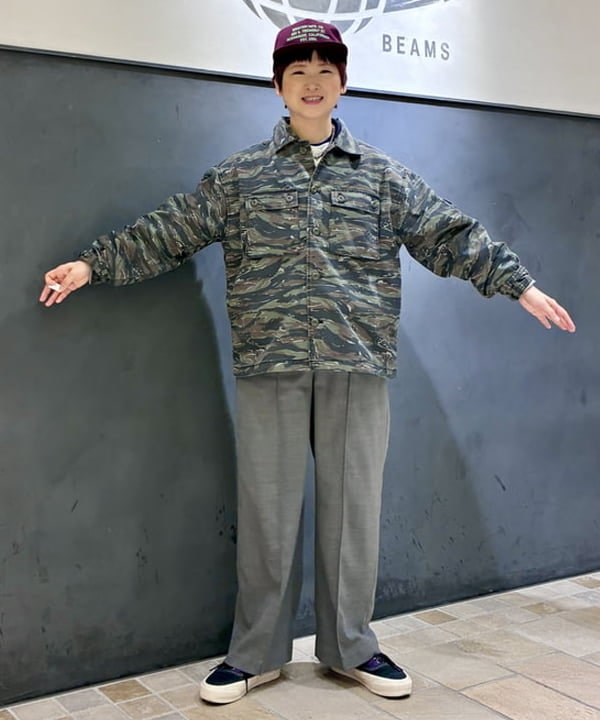 木村 梨香さんの「BEAMS WOMEN｜リップストップ ミリタリー ブルゾン」を使ったコーディネート