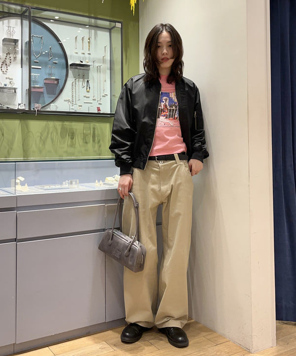 神坂 莉子さんの「BEAMS WOMEN｜ギャザー アーム MA-1」を使ったコーディネート