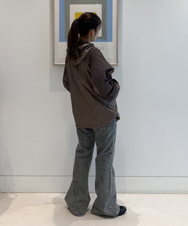 松本 佳菜子さんの「BEAMS WOMEN｜アシメ ネック ドレープ」を使ったコーディネート