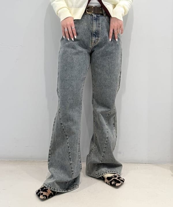 松本 佳菜子さんの「BEAMS WOMEN｜【別注】FRED PERRY / RIB-KNITTED CARDIGAN」を使ったコーディネート