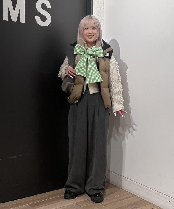 ando naoさんの「BEAMS WOMEN｜ヘリンボーン ハイウエスト ワイド パンツ」を使ったコーディネート