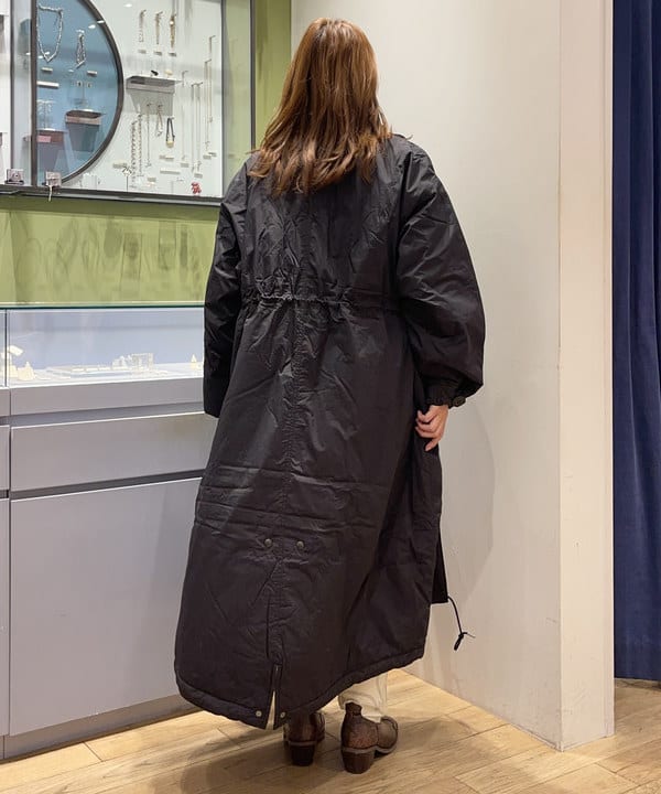 大木さんの「BEAMS WOMEN｜ベロア ワイド スウェット パンツ」を使ったコーディネート