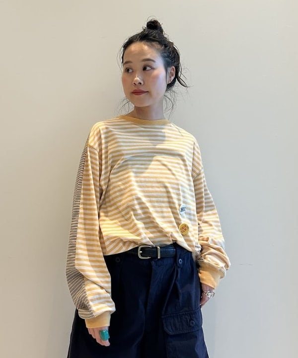 清水 彩乃さんの「BEAMS WOMEN｜THREE POTATO FOUR / 缶バッジ 4pcs」を使ったコーディネート