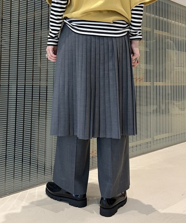 清水 彩乃さんの「BEAMS WOMEN｜ライン ルーズソックス」を使ったコーディネート