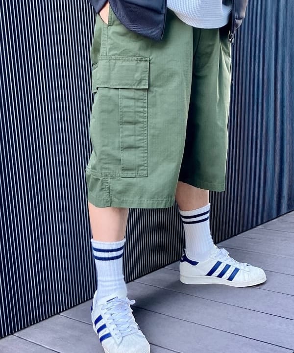 Tsutomu Nagafujiさんの「BEAMS WOMEN｜BEAMS｜【別注】FRED PERRY / Track Jacket 26SS｜トラックジャケット ジャージ｜ワイドシルエット」を使ったコーディネート