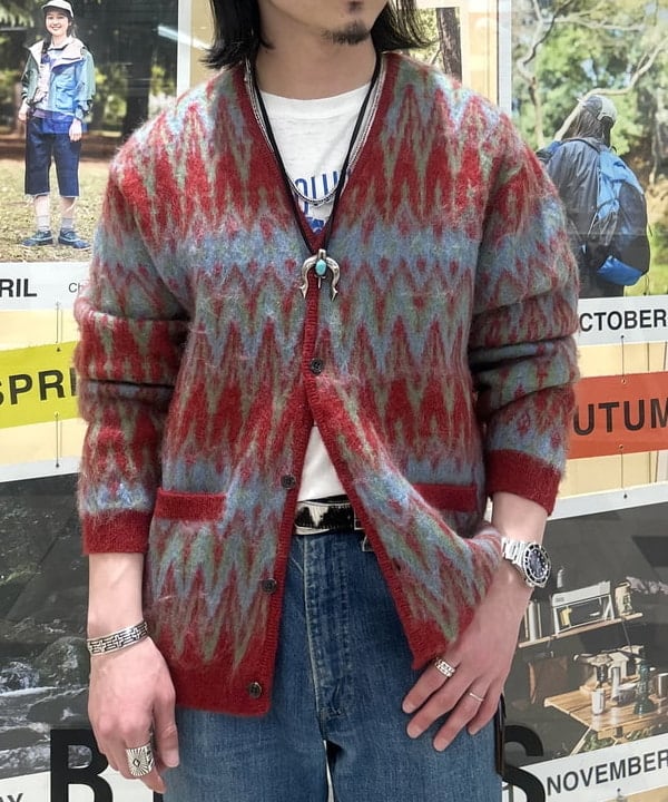 IHA(イハ)さんの「BEAMS WOMEN｜Cardigan Double Jacquard Chevron Pattern」を使ったコーディネート