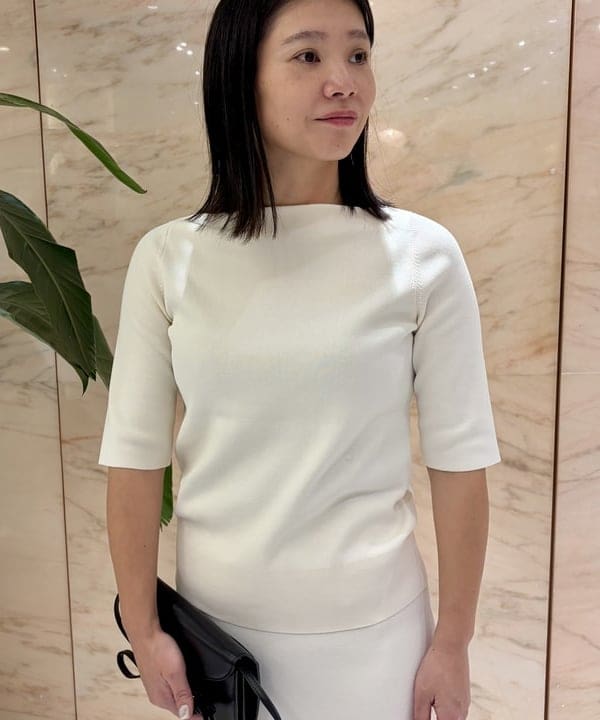 小笠原 楓さんの「BEAMS WOMEN｜シンプル モックネック ニット .M」を使ったコーディネート