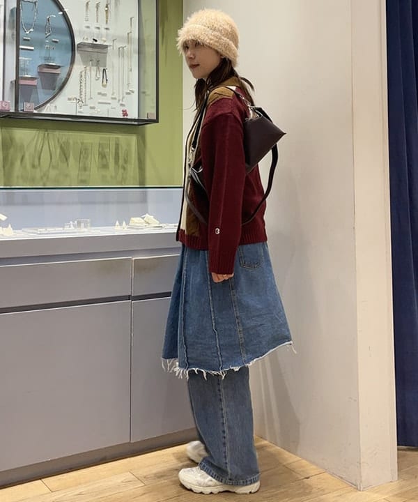 大木さんの「BEAMS WOMEN｜【別注】Champion / ニット カーディガン」を使ったコーディネート