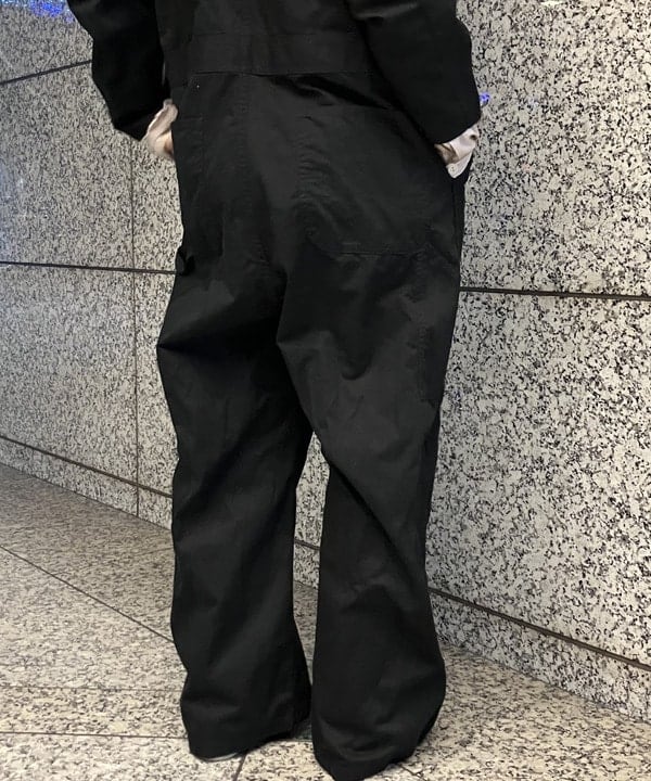 小原 もこさんの「BEAMS WOMEN｜シルバー 太フープ ピアス」を使ったコーディネート