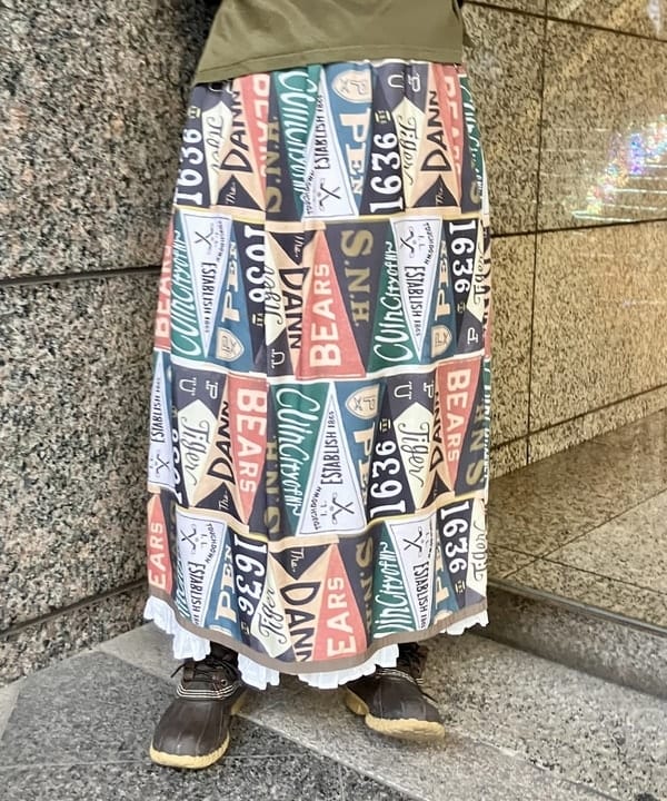 小原 もこさんの「BEAMS WOMEN｜クレイジー デタッチ スリーブ ライナー」を使ったコーディネート