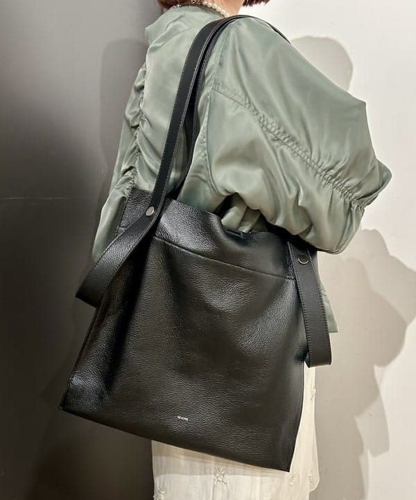 早川 萌子さんの「BEAMS WOMEN｜ギャザー アーム MA-1」を使ったコーディネート