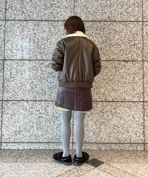 水野 萌香さんの「BEAMS WOMEN｜フェイクレザー ナカワタボマー ブルゾン」を使ったコーディネート