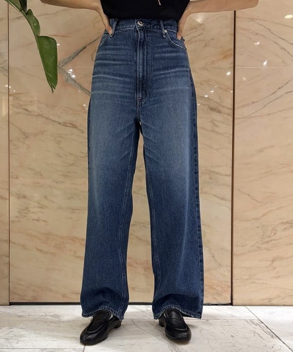 茂野 真楓さんの「BEAMS WOMEN｜シンプル ボートネックニット .M」を使ったコーディネート