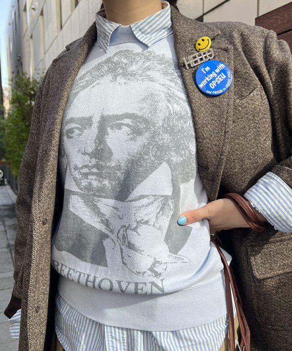 エノモト アミさんの「BEAMS WOMEN｜ツイード スリーボタン ビッグジャケット」を使ったコーディネート