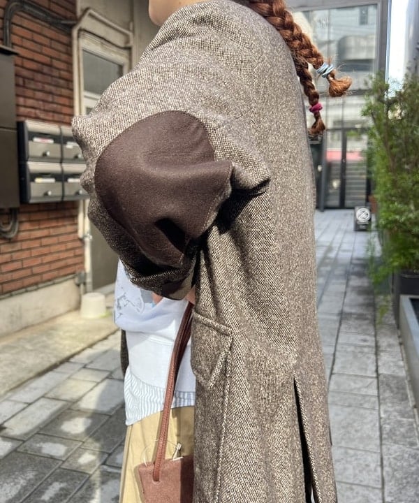 エノモト アミさんの「BEAMS WOMEN｜ツイード スリーボタン ビッグジャケット」を使ったコーディネート