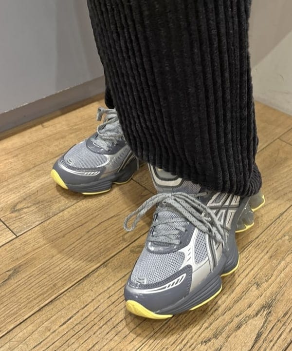 神坂 莉子さんの「BEAMS WOMEN｜リアル ツリー カモ ニット帽」を使ったコーディネート