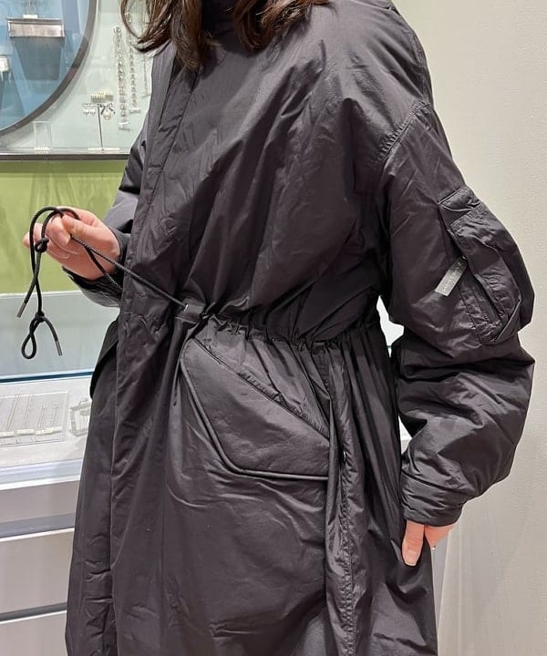 神坂 莉子さんの「BEAMS WOMEN｜リアル ツリー カモ ニット帽」を使ったコーディネート