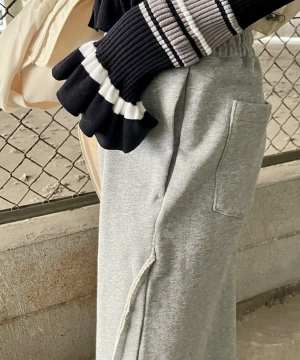 むりょさんの「BEAMS WOMEN｜リブ マルチボーダー カーディガン」を使ったコーディネート