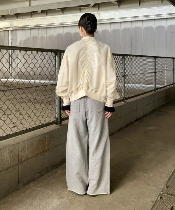 むりょさんの「BEAMS WOMEN｜リブ マルチボーダー カーディガン」を使ったコーディネート