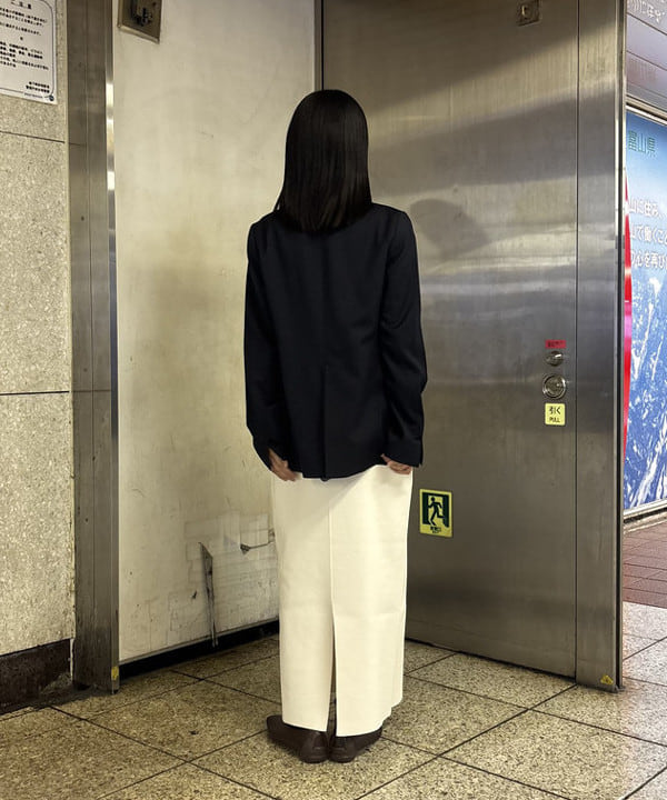 野村 美紅さんの「BEAMS WOMEN｜シンプル ボートネックニット .M」を使ったコーディネート